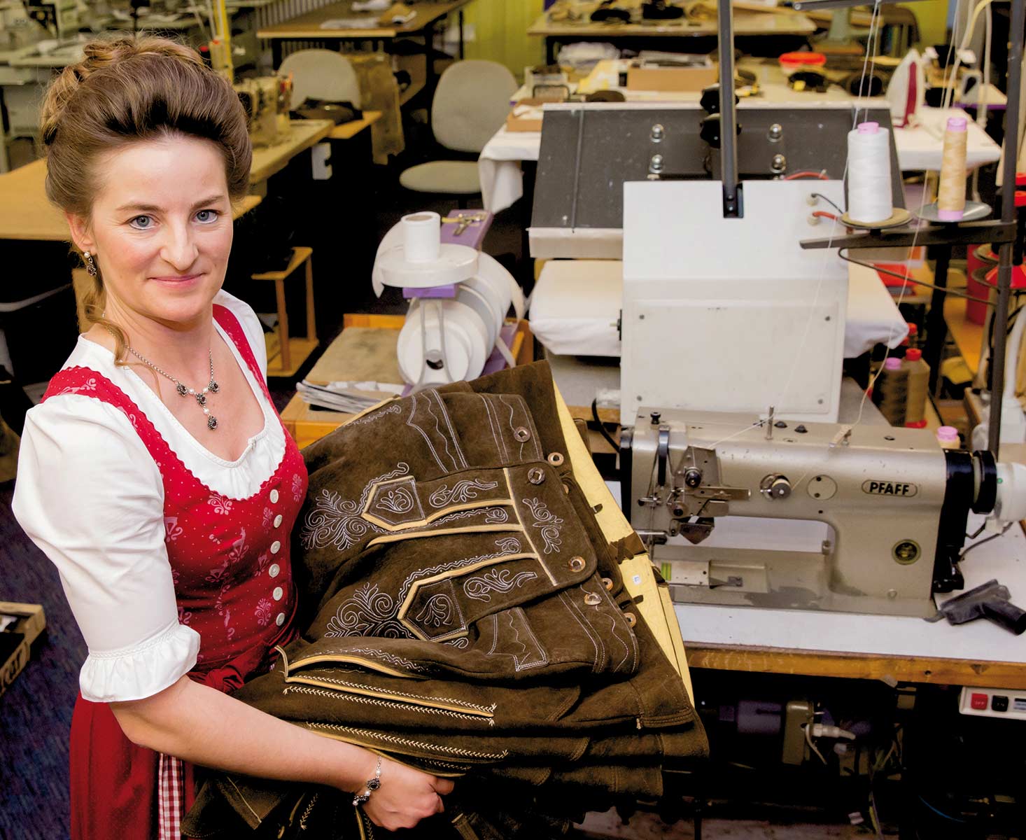 FREUND MARIA LEDERHOSEN1